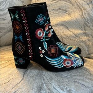 Johnny Was Multicolor Embroidered Ankle Boots